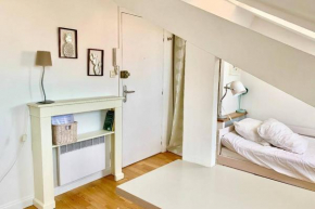 Studio on the Attic 3min from the Sea & Main street